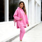 Ensemble élégant composé d'un sweat à capuche et d'un pantalon pour femmes