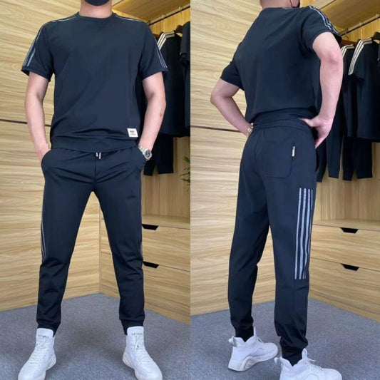Ensemble 2 pièces pour hommes comprenant un haut à manches courtes et un bas de jogging extensible