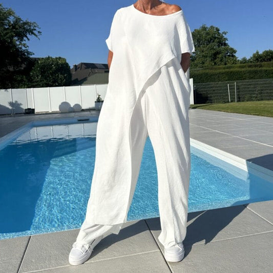 Ensemble d'un top et d'un pantalon décolletés unicolores