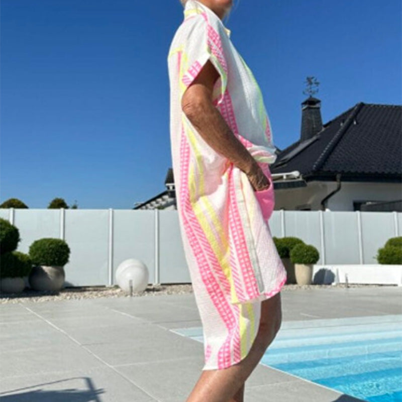 Robe midi décontractée à revers et boutons sur le devant