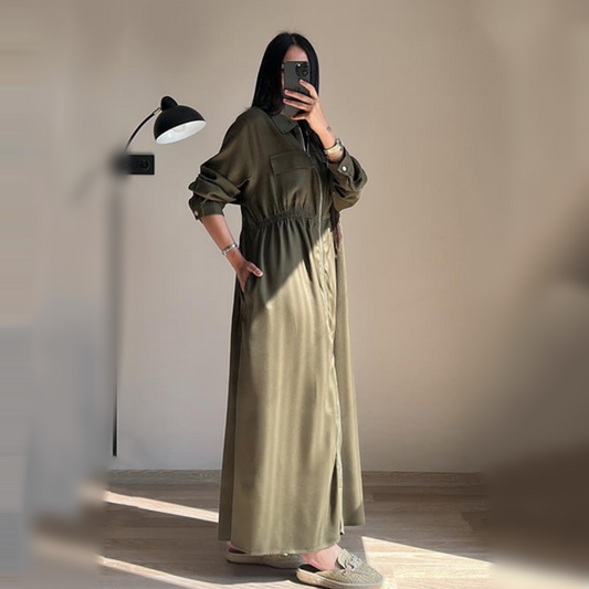 Robe à manches longues zippée avec taille cintrée