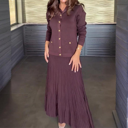 ❤️‍🔥Ensemble élégant composé d'un haut à revers et d'une jupe plissée