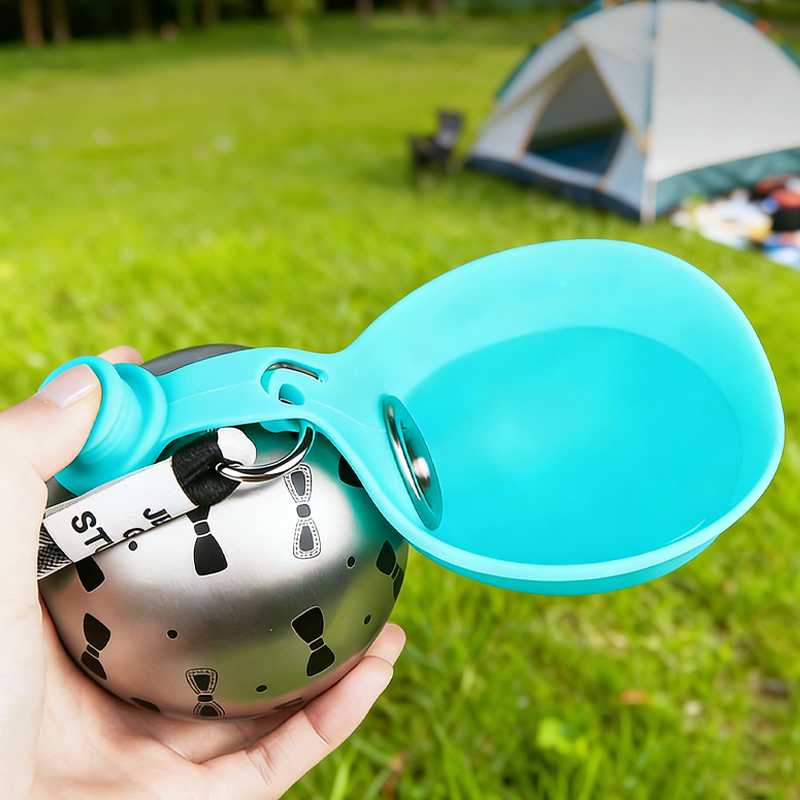 🐾 Bouteille d'eau pliable pour animaux – Portable, étanche et idéale pour les voyages ✨💧