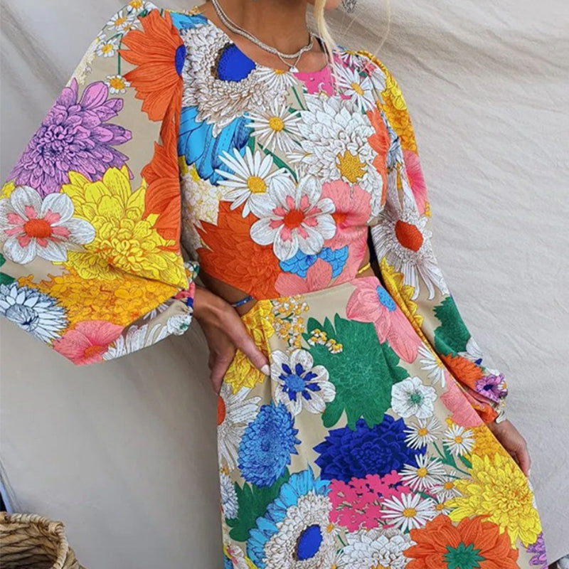 Robe à Manches Longues Bouffantes avec Découpes à la Taille